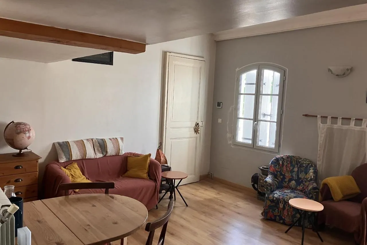 Superb 90M With Wifi Located In Avignon! Apartment