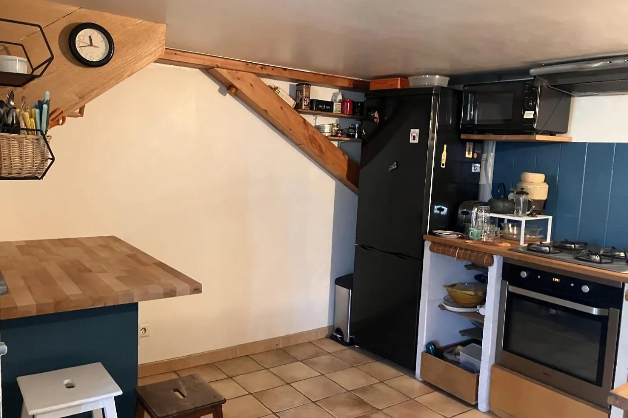 Superb 90M With Wifi Located In Avignon! Apartment